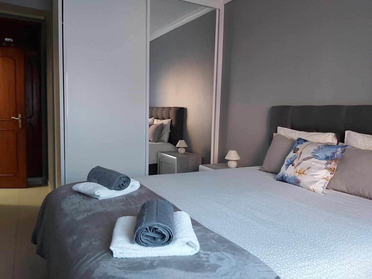 Casa Da Alegria - Apartamento Acolhedor No Centro De Olhão Exteriör bild