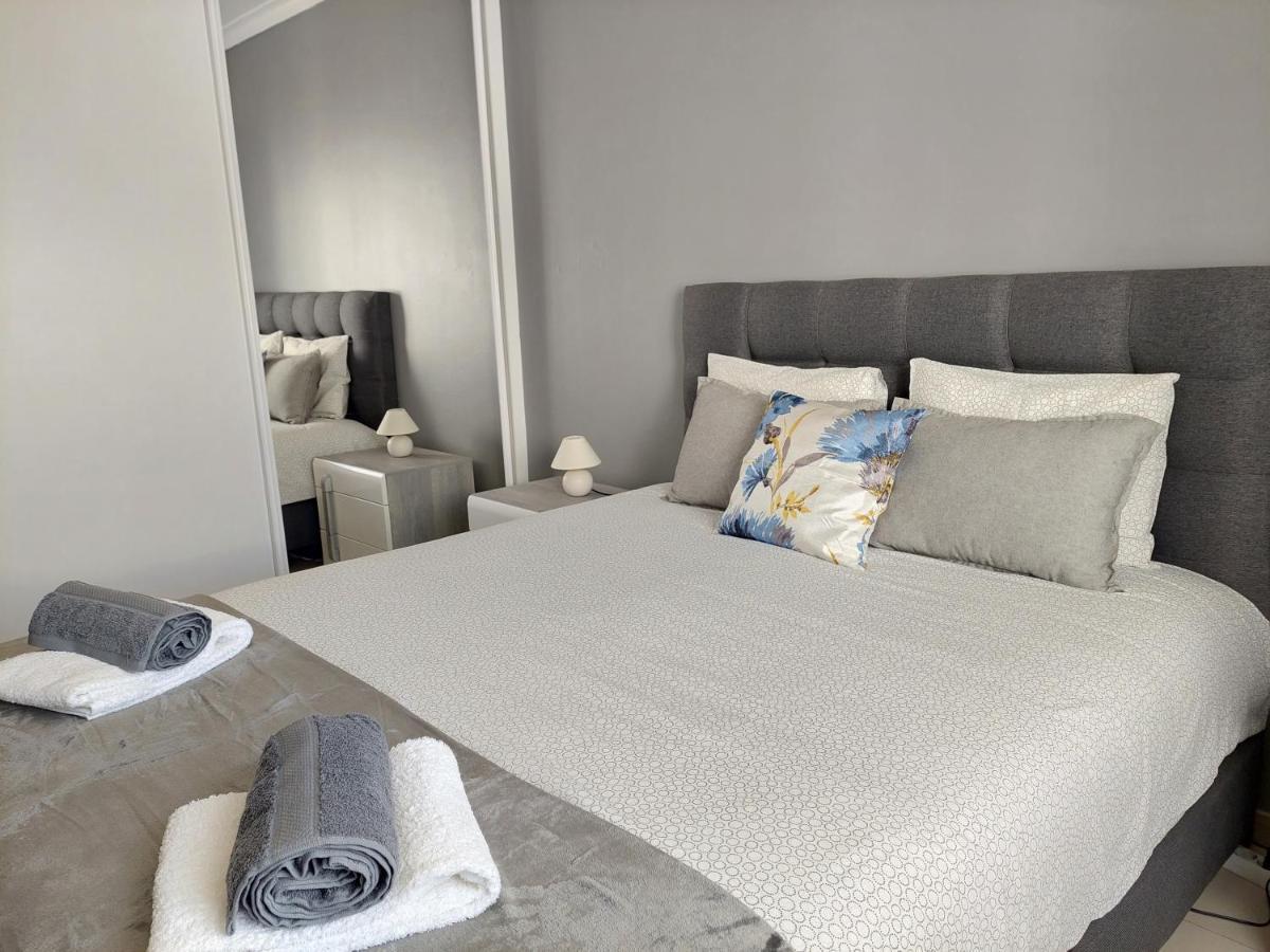 Casa Da Alegria - Apartamento Acolhedor No Centro De Olhão Exteriör bild